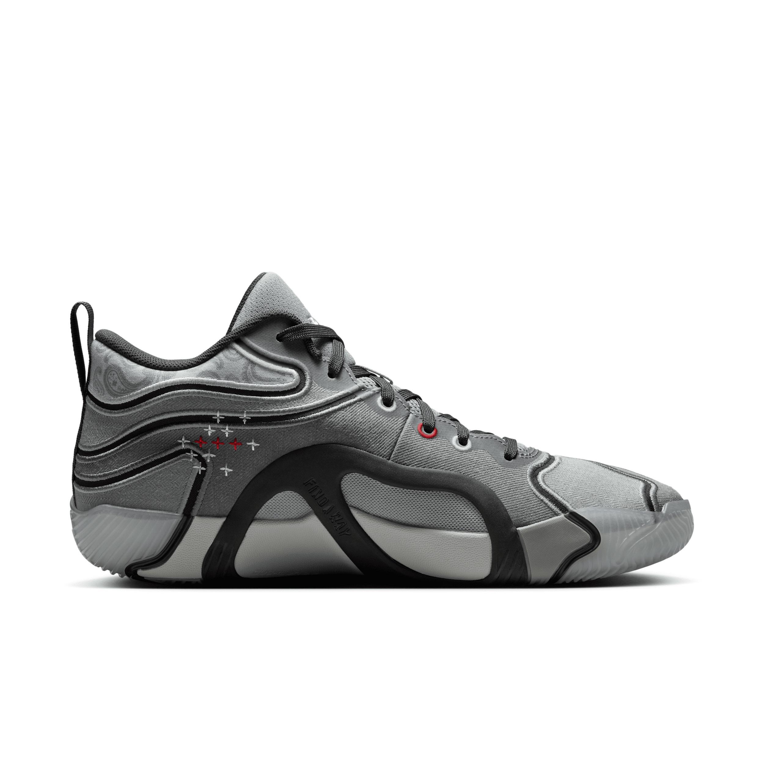 Nike Men's Tatum 3 Basketball Shoes Product Image