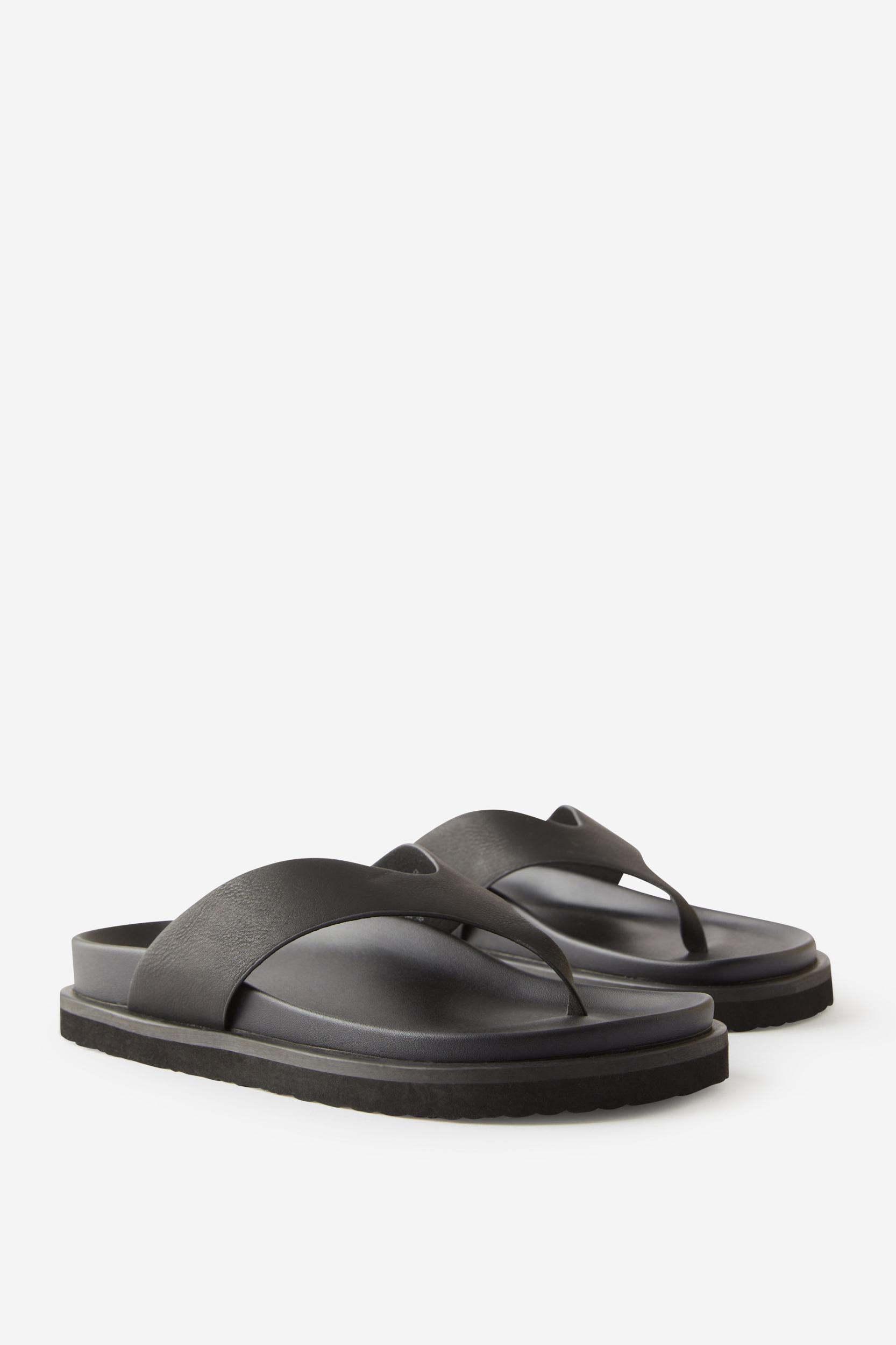 Elidy Toe Post Slide Product Image