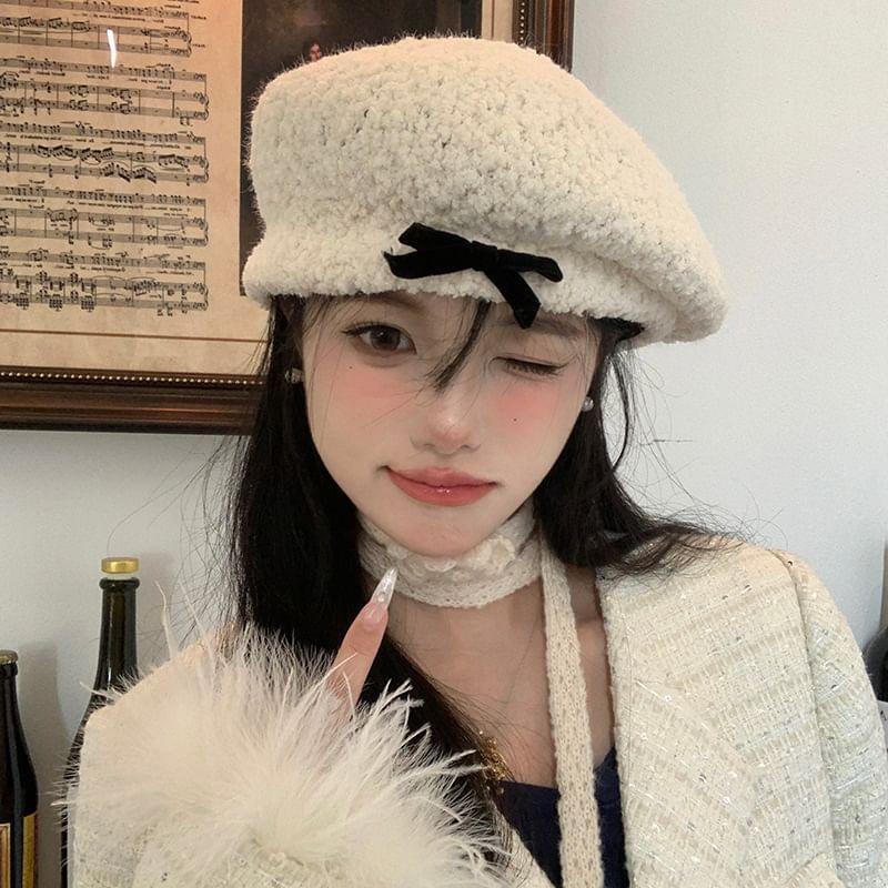 Fleece Ribbon Accent Beret Product Image