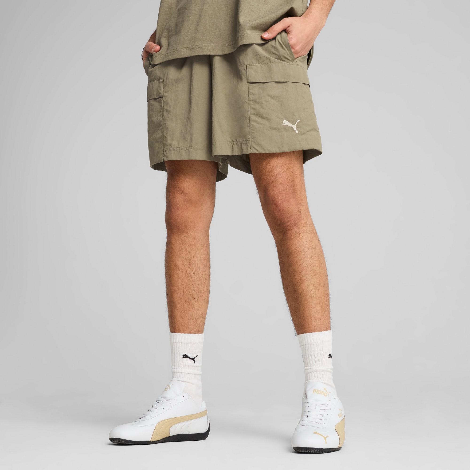 WARDROBE ESSENTIALS Men's Relaxed 6" Cargo Shorts Product Image