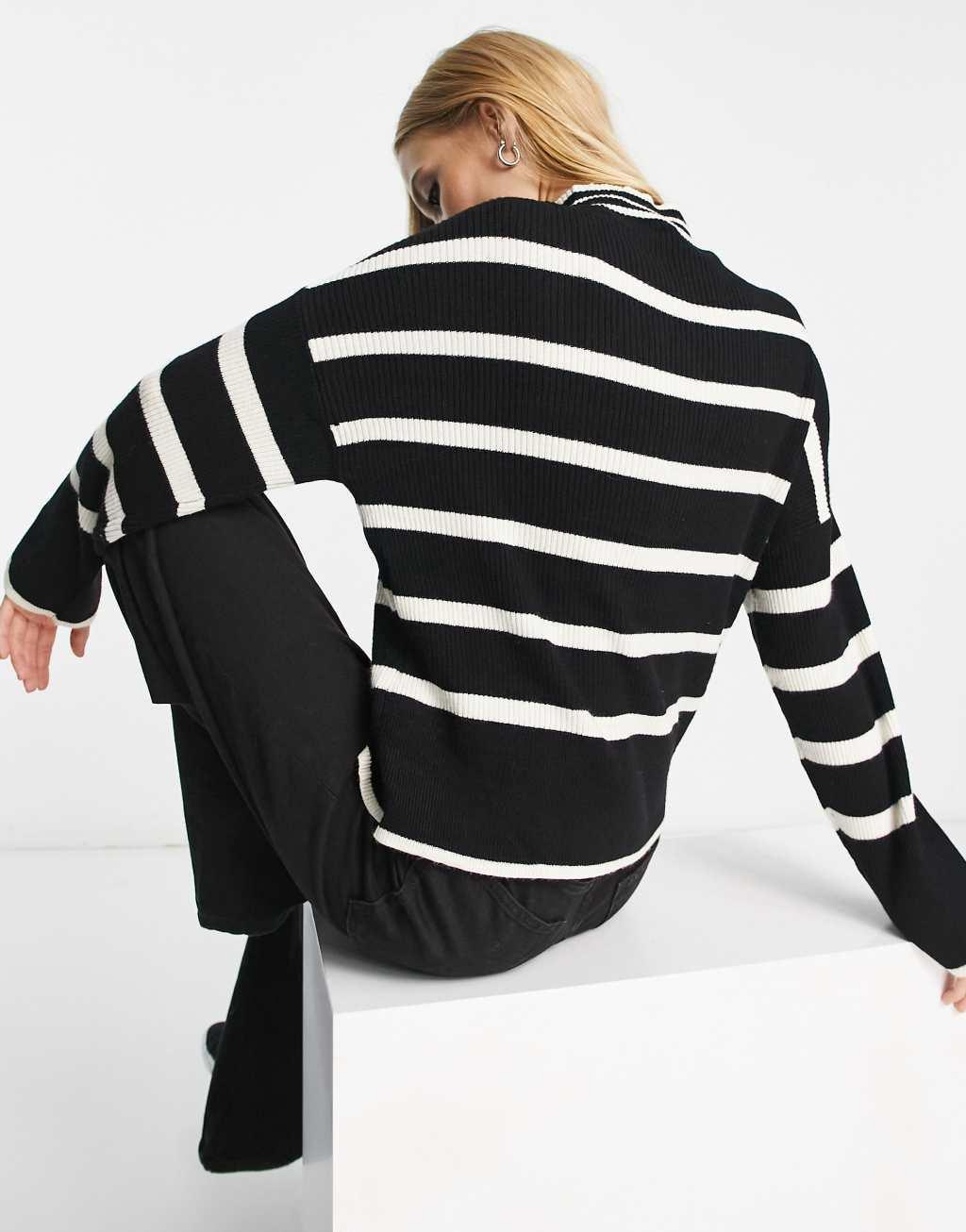 Only high neck sweater Product Image