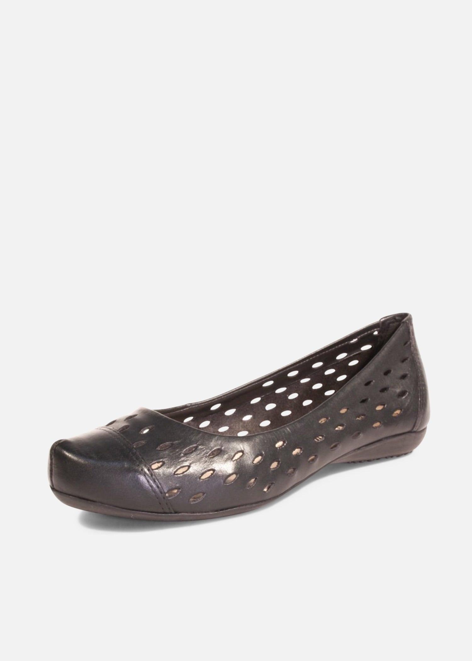 Grand Leather Comfort Flats Product Image