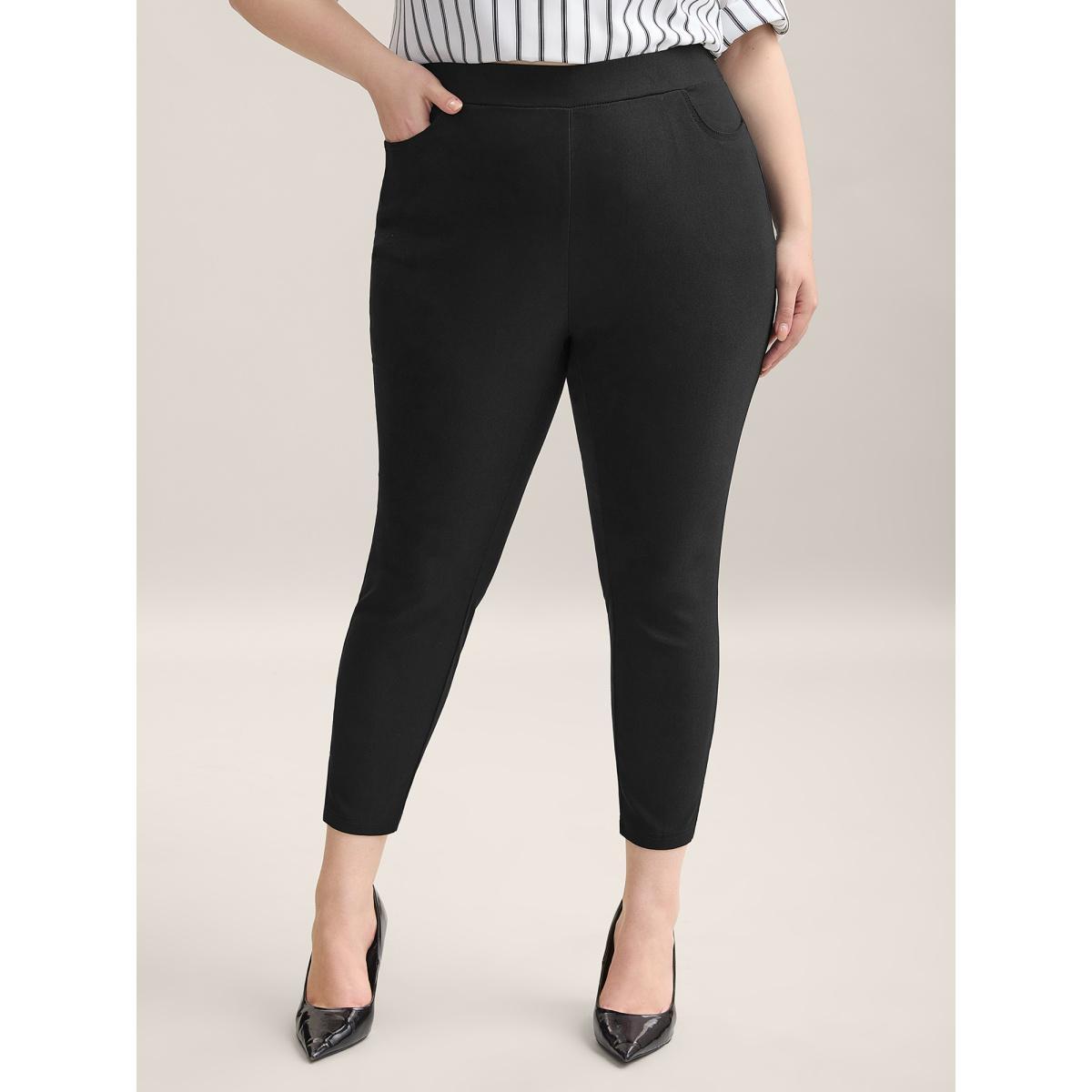 Plus Size Stretch Split Hem Pockets Skinny Pants Women Black At the Office Skinny Mid Rise Work Pants BloomChic 10/M Product Image