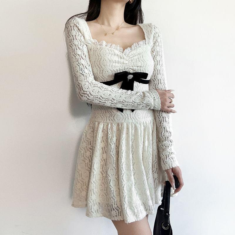 Long Sleeve Square-Neck Ruffled-Trim Plain Bow Accent Slim-Fit Mini A-Line Dress Product Image
