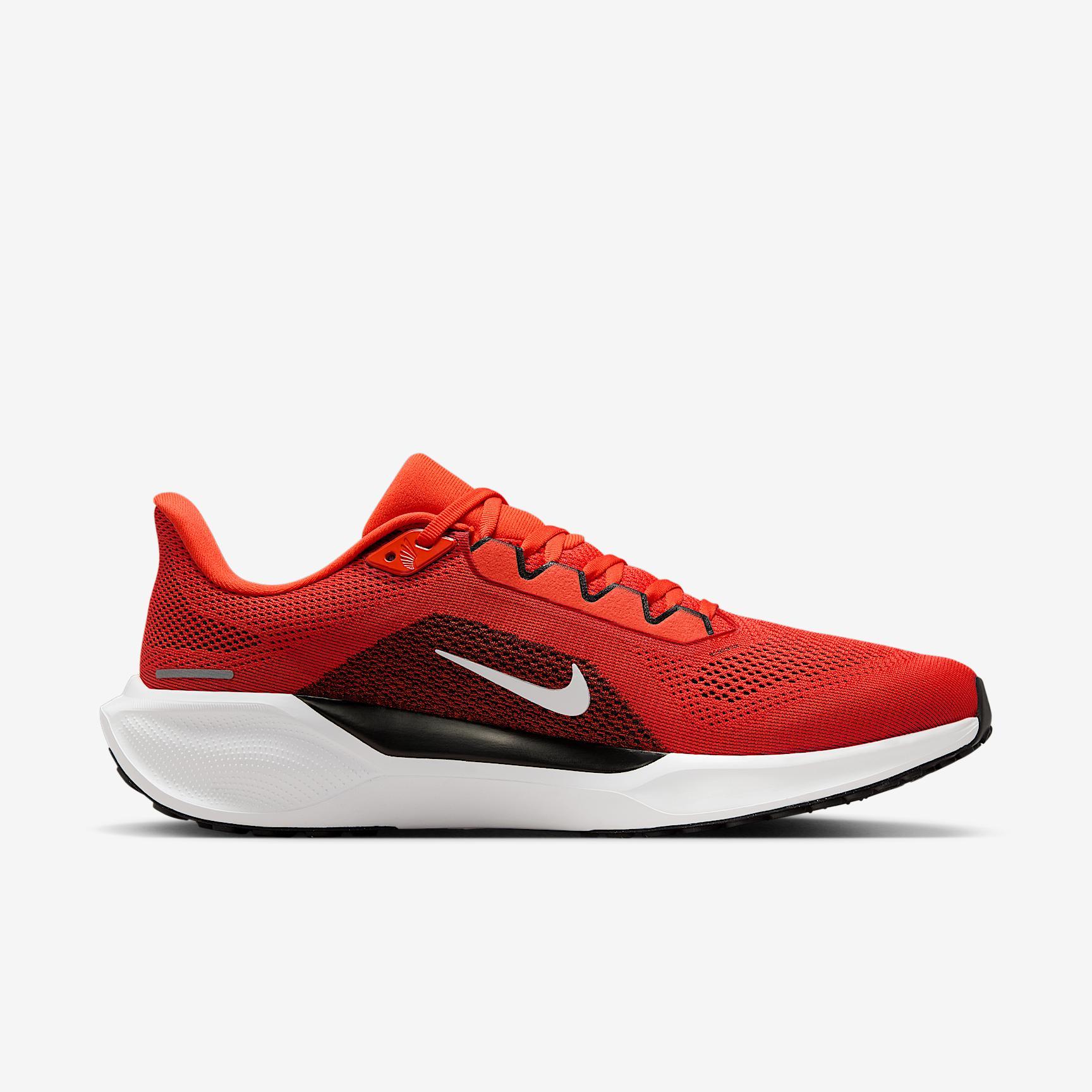 Cleveland Browns Pegasus 41 Men's Nike NFL Road Running Shoes Product Image