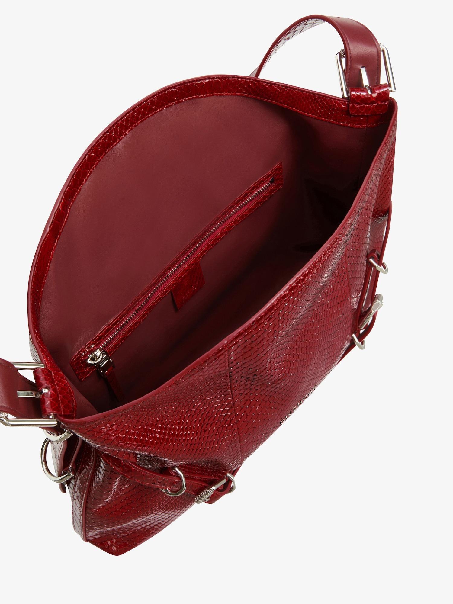 Medium Voyou bag in python Product Image