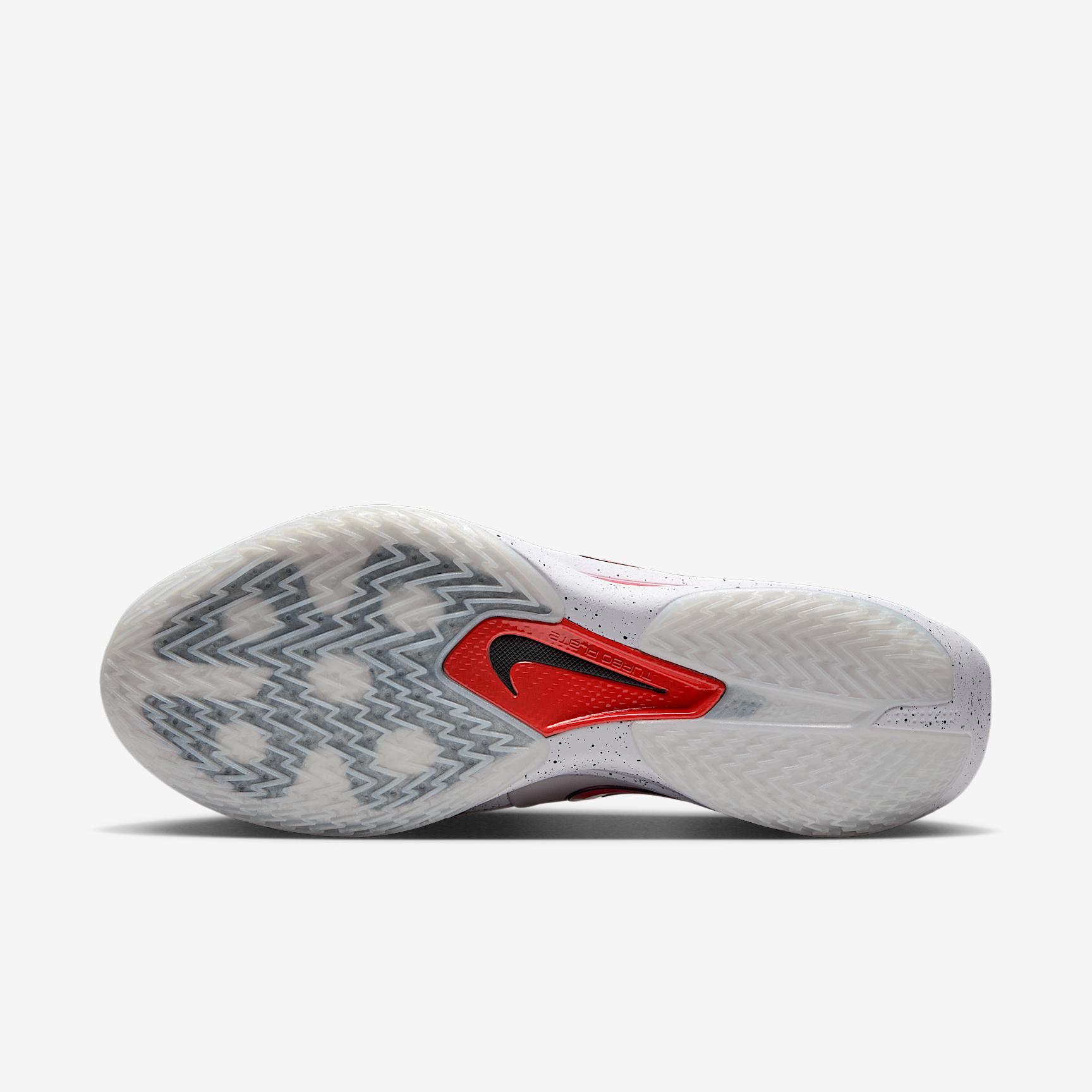 Nike Men's G.T. Cut 3 Turbo Basketball Shoes Product Image
