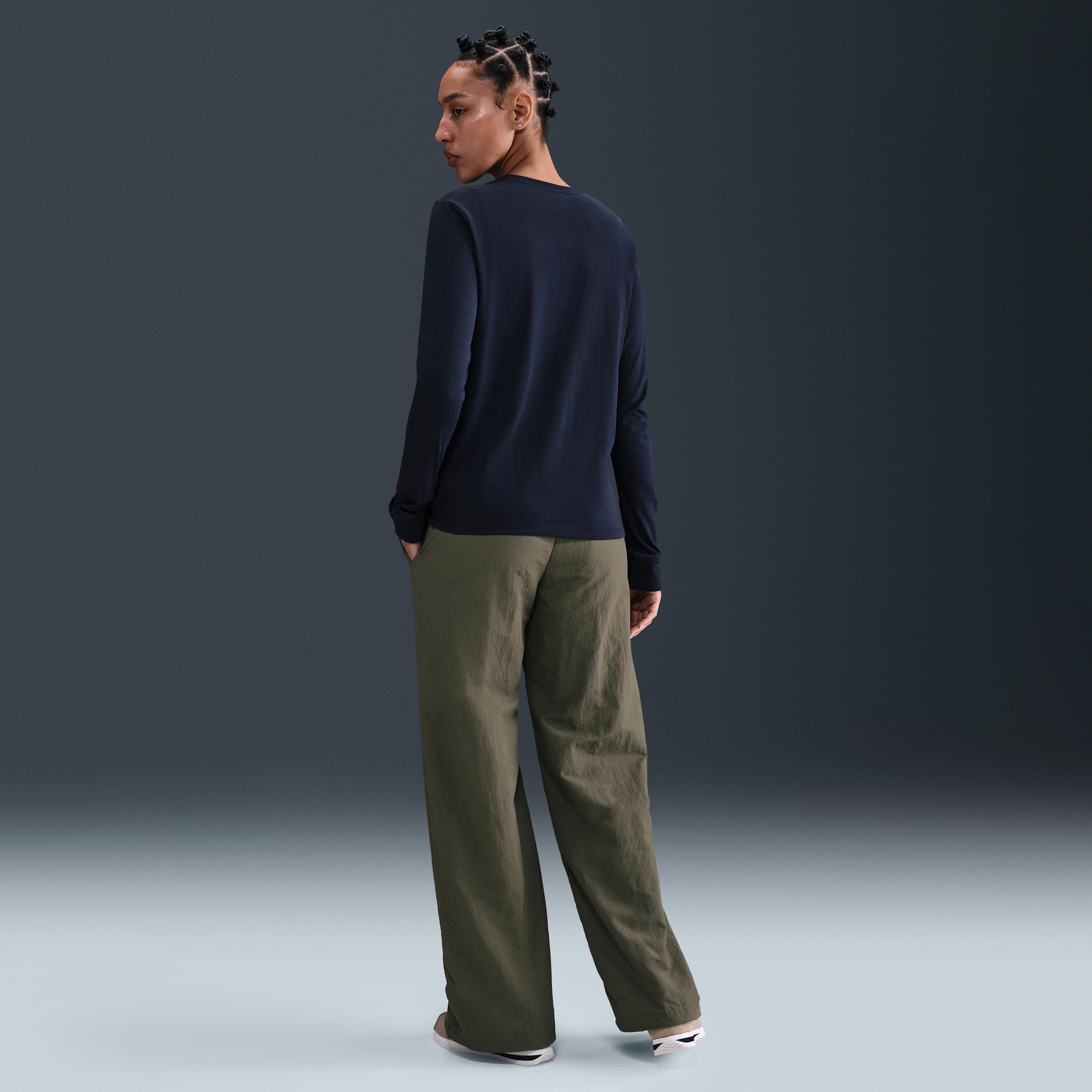 Women's Nike Sportswear Club Long-Sleeve T-Shirt Product Image