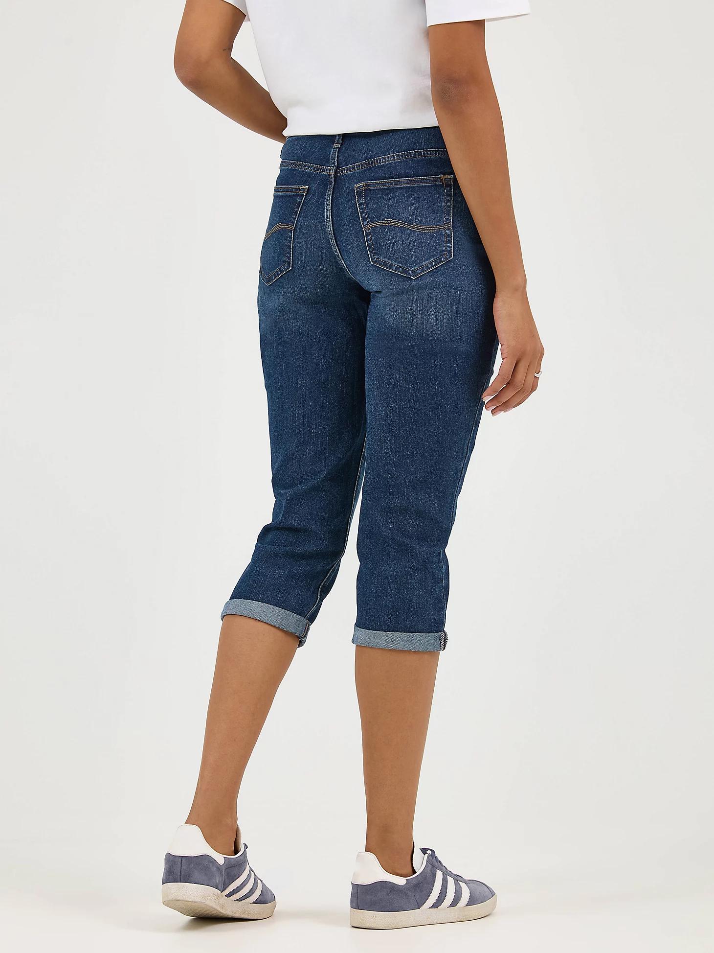Women's Ultra Lux Comfort with Flex Motion Capri | Women's Capris & Crops | Lee® Product Image