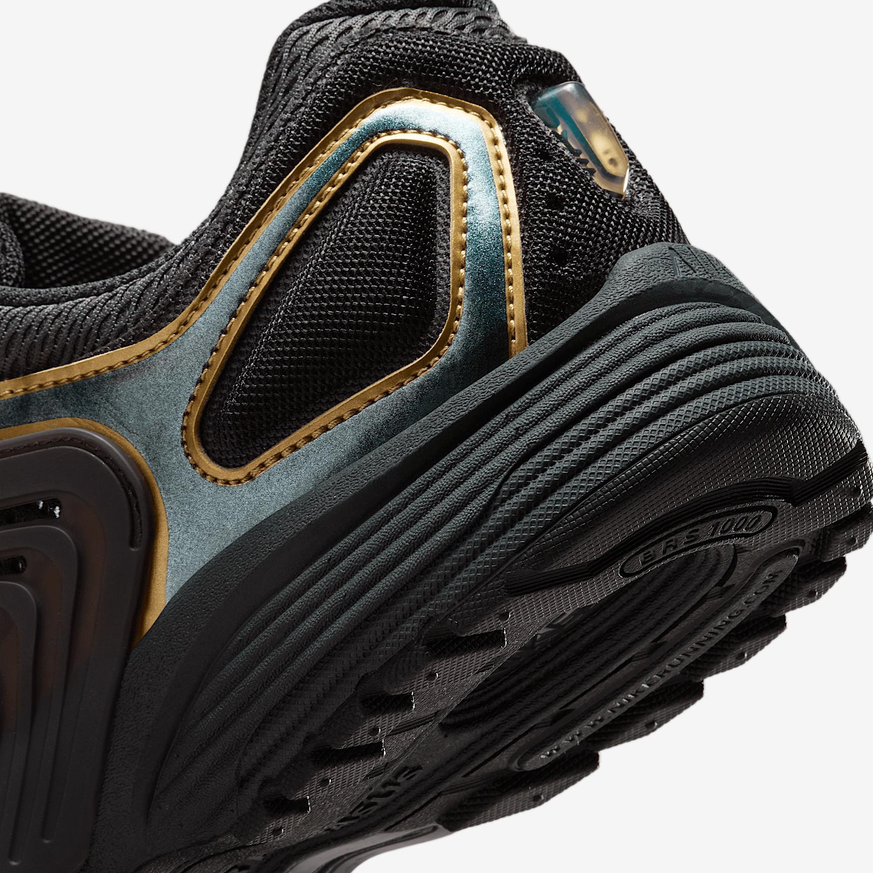 Nike Men's Air Pegasus Wave Premium Shoes Product Image