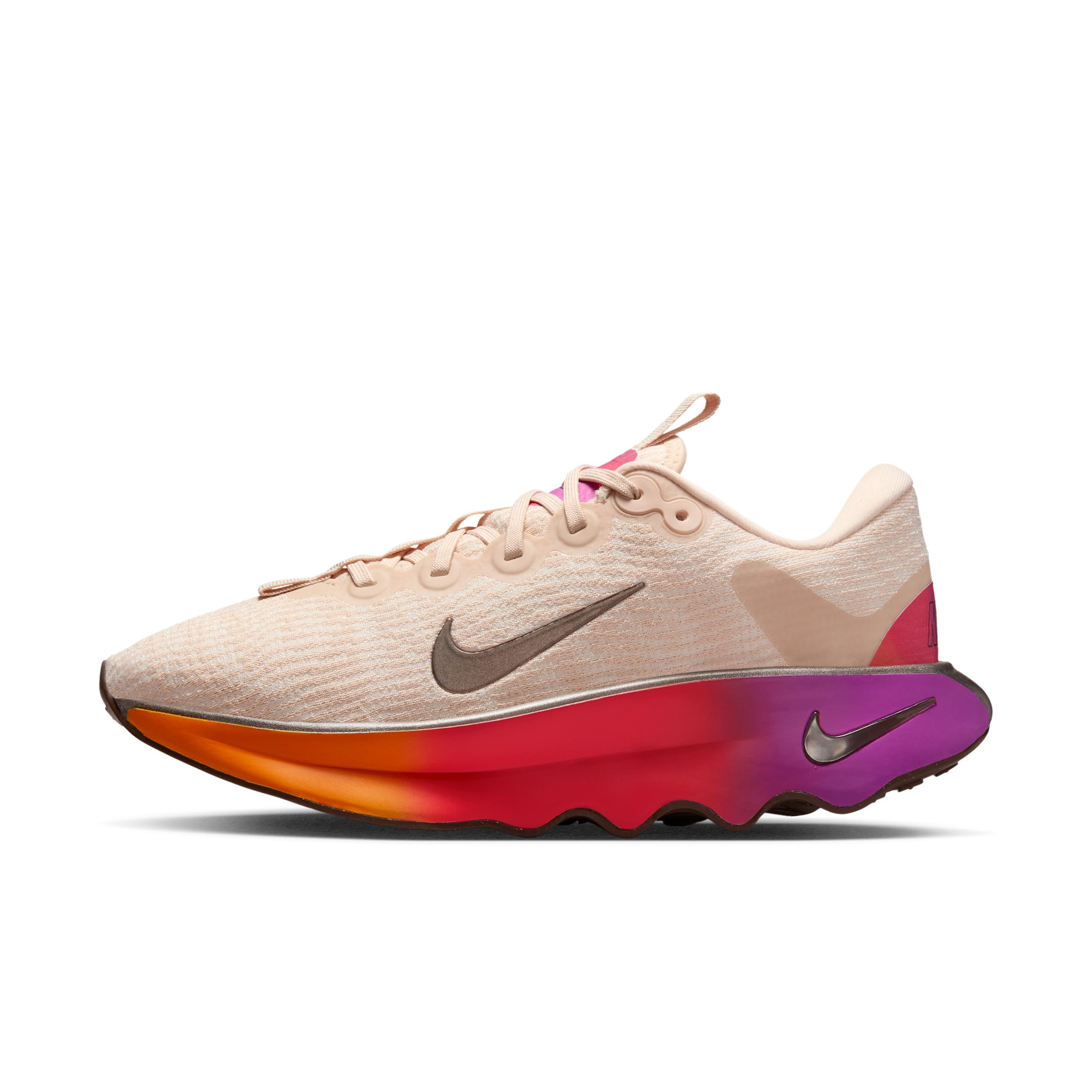 Nike Motiva SE Women's Walking Shoes Product Image