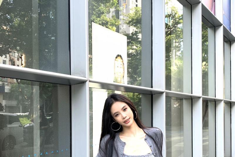 Scoop Neck Lace Camisole Top / Crew Neck Plain Cardigan / Mid Rise Plain Shorts Product Image