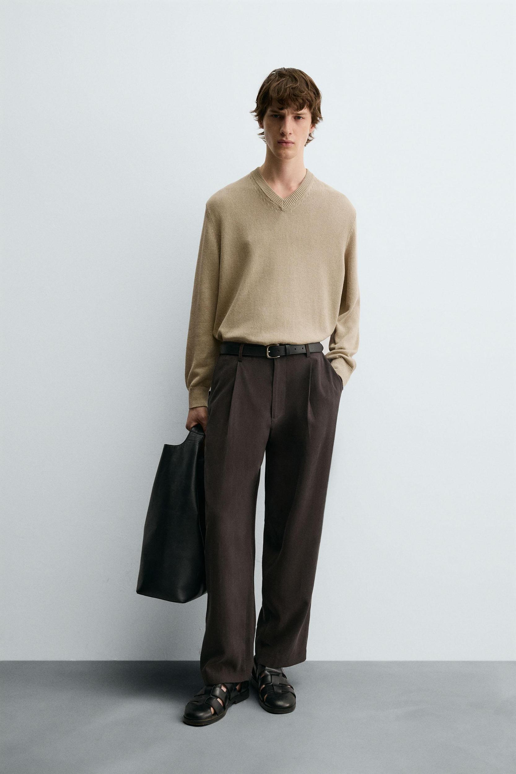 PLEATED FLOWY PANTS Product Image