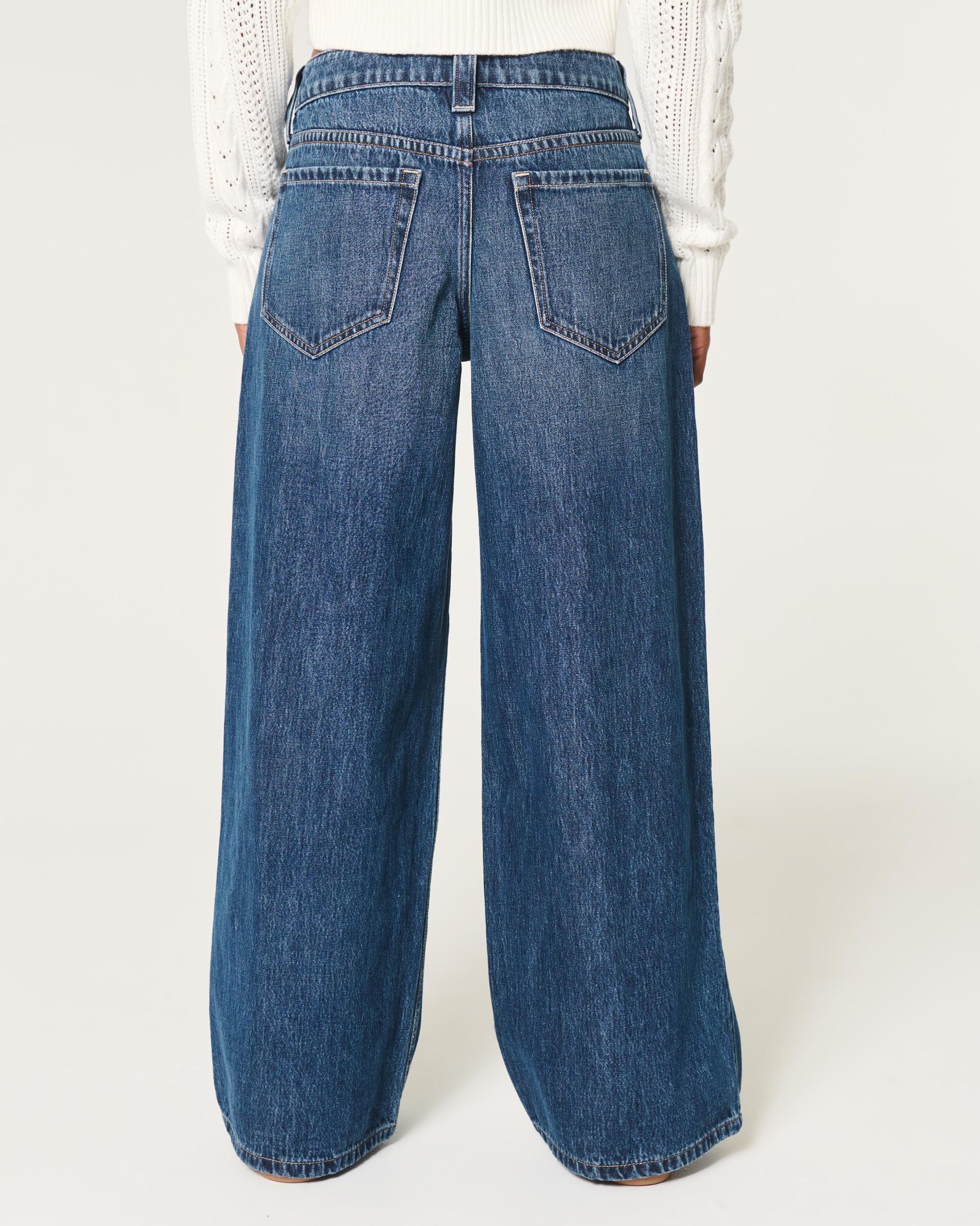 Low-Rise Medium Wash Super Baggy Jeans Product Image