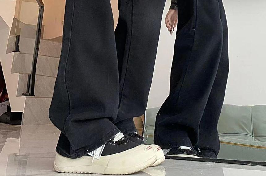 Mid Rise Plain Zip Detail Wide Leg Jeans Product Image