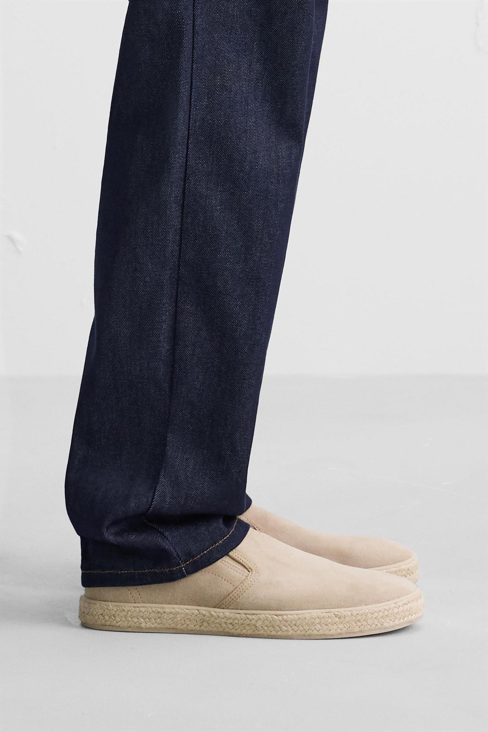 LACELESS LEATHER SNEAKERS Product Image