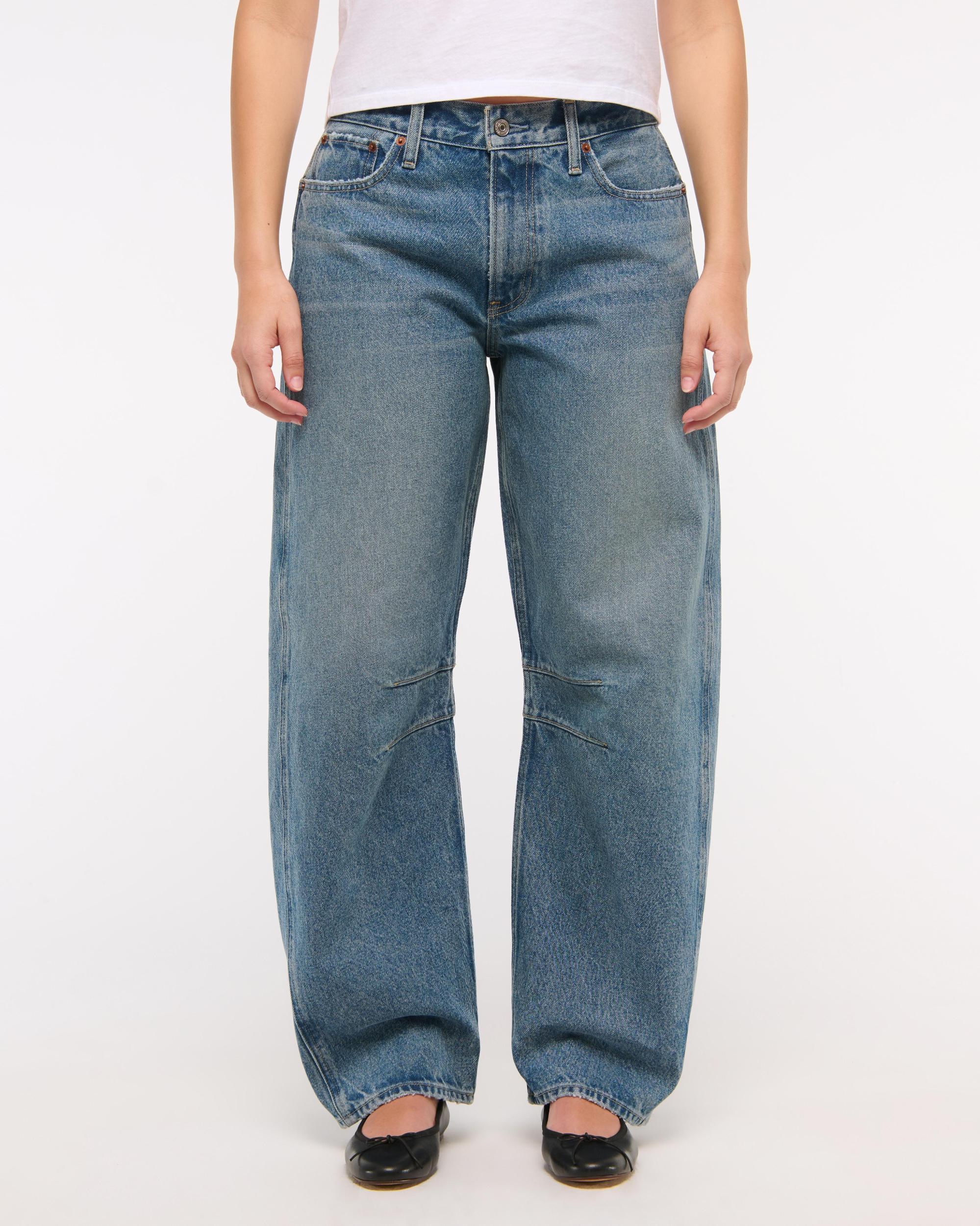 Curve Love Mid Rise Barrel Jean Product Image