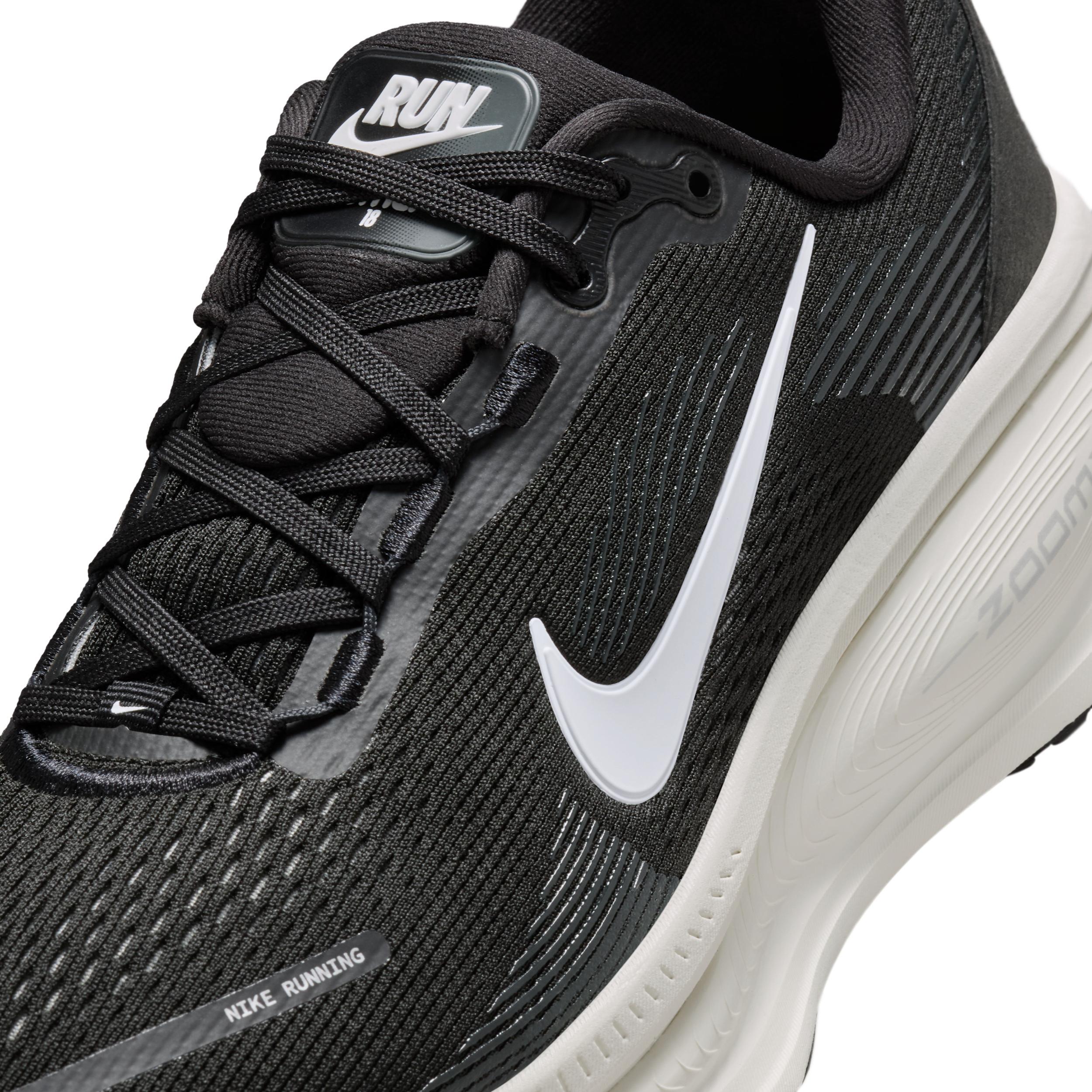 Nike Womens Vomero 18 Sneakers Product Image