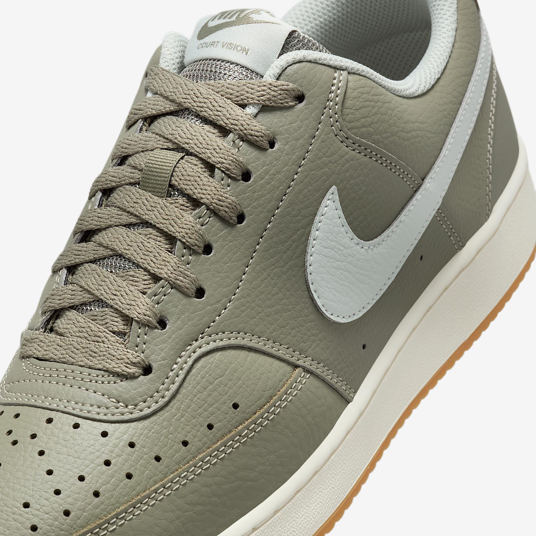 Nike Men's Court Vision Low Shoes Product Image