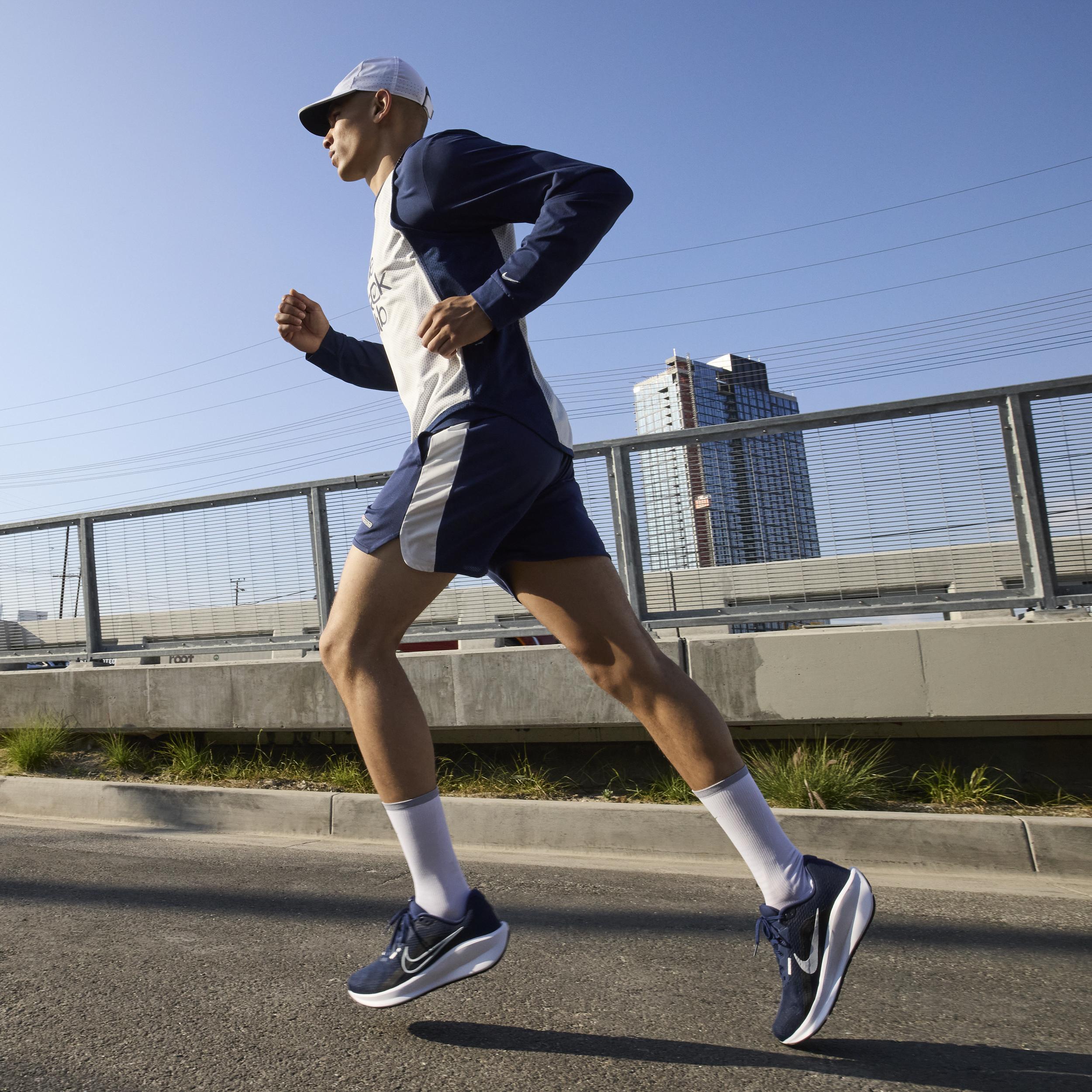 Nike Men's Downshifter 13 Road Running Shoes Product Image