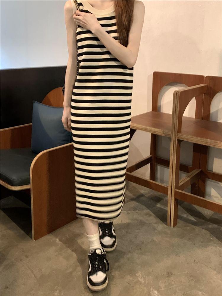 Striped Sleeveless Round Neck Bodycon Long Dress Product Image