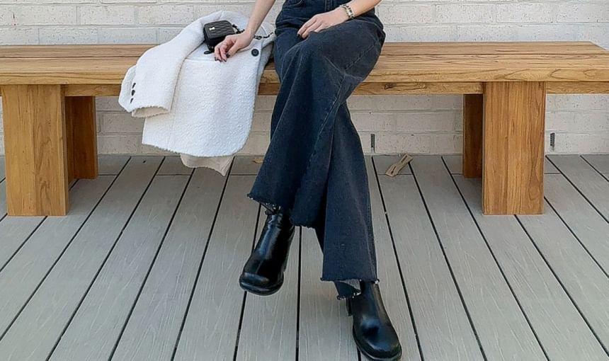 High Rise Fray Wide Leg Jeans Product Image