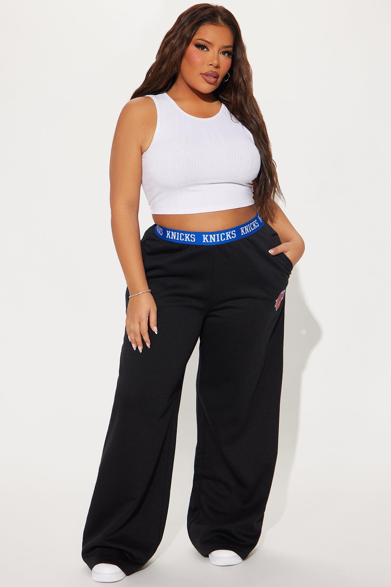 Knicks Free Throw Wide Leg Pant - Black Product Image