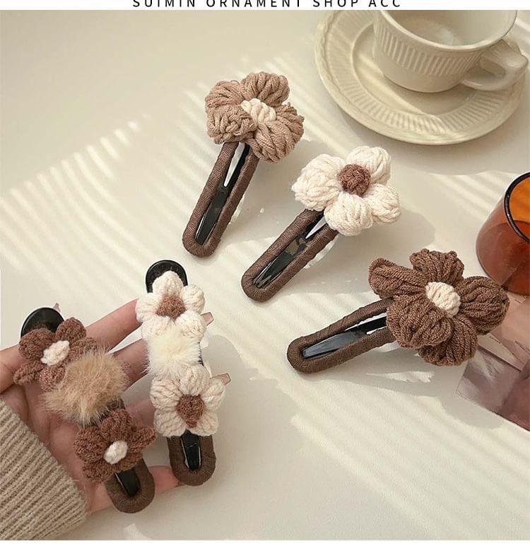 Flower Knit Hair Clip Product Image