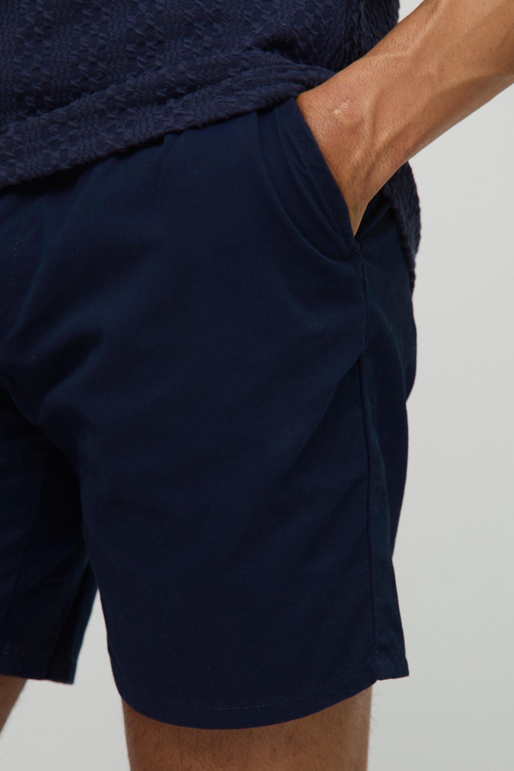 Relaxed Fit Chino Shorts in Navy | boohooMAN USA Product Image