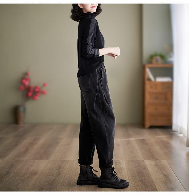 Elastic Waist Fleece-Lined Washed Baggy Jeans Product Image