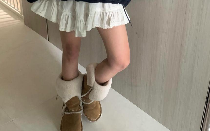 Long-Sleeve Round Neck Bow Embroidered Sweatshirt Product Image