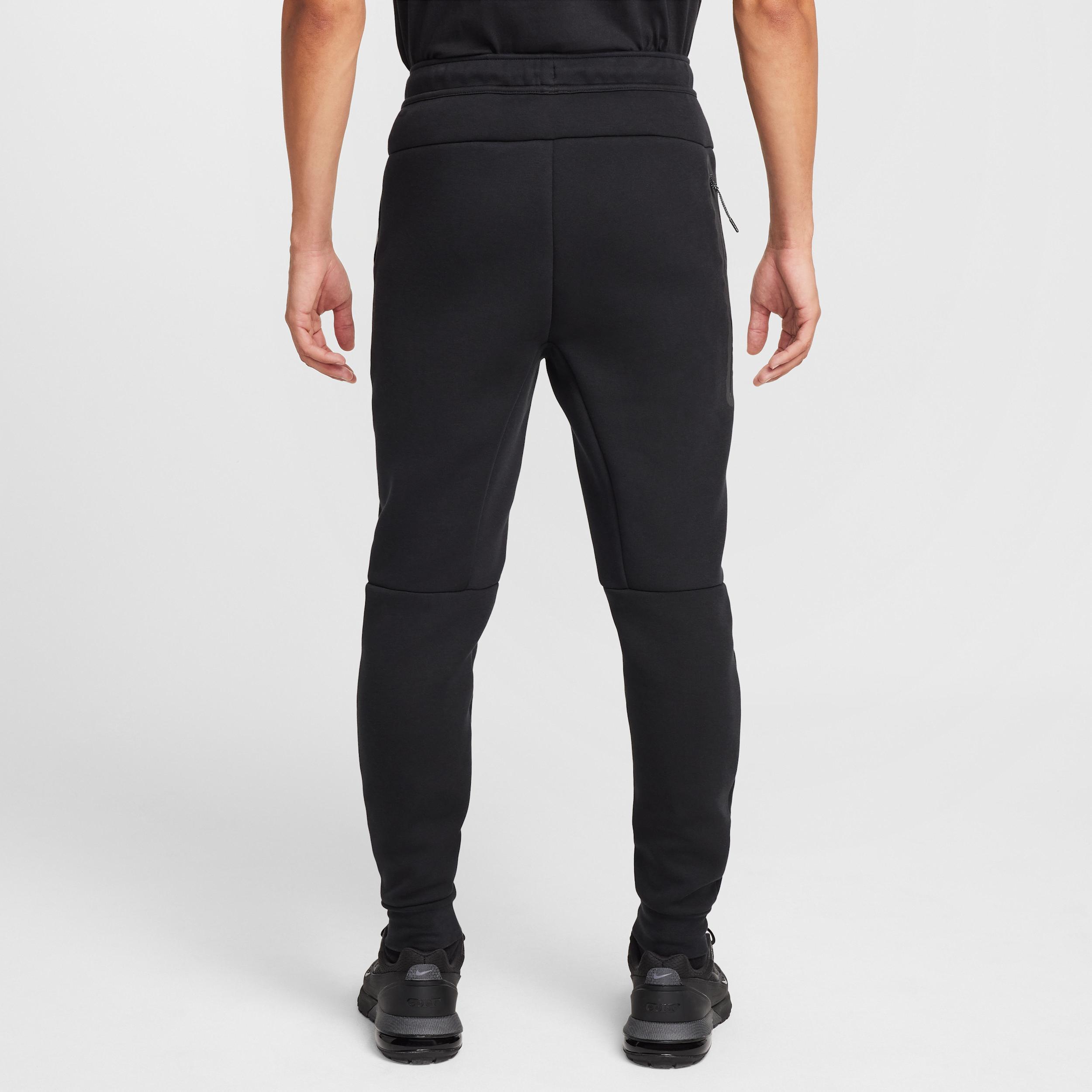 Nike Men's Tech Fleece Jogger Pants Product Image