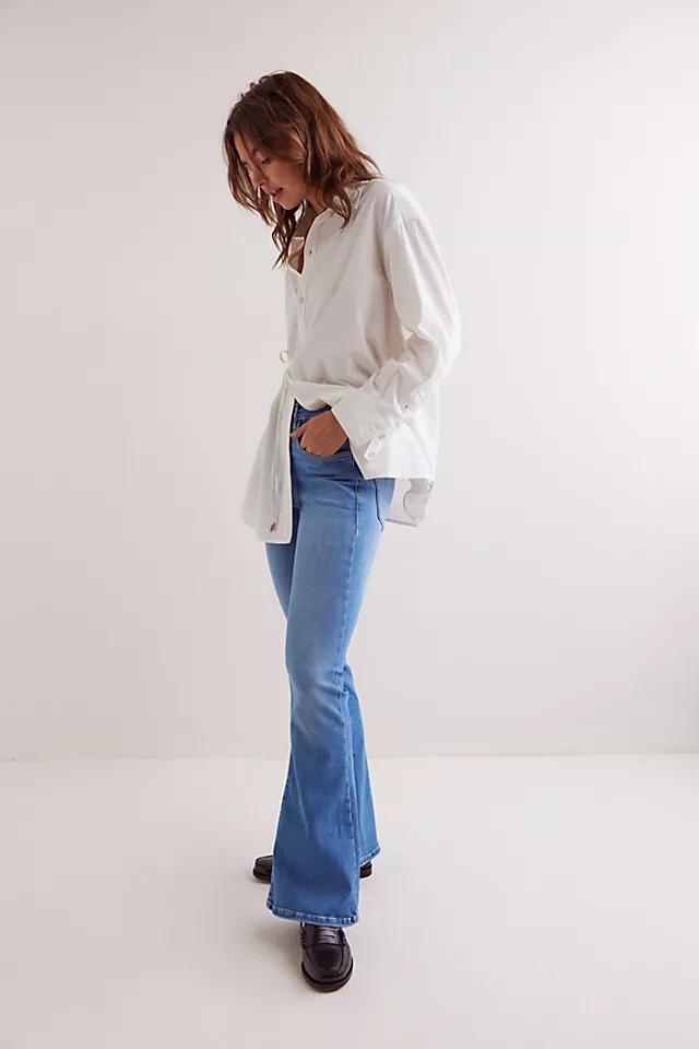 CRVY Infinite Stretch Pull-On Flare Jeans Product Image