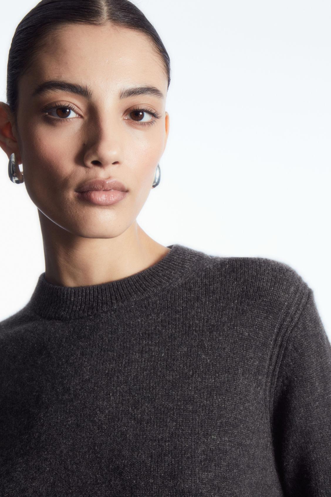 PURE CASHMERE SWEATER Product Image