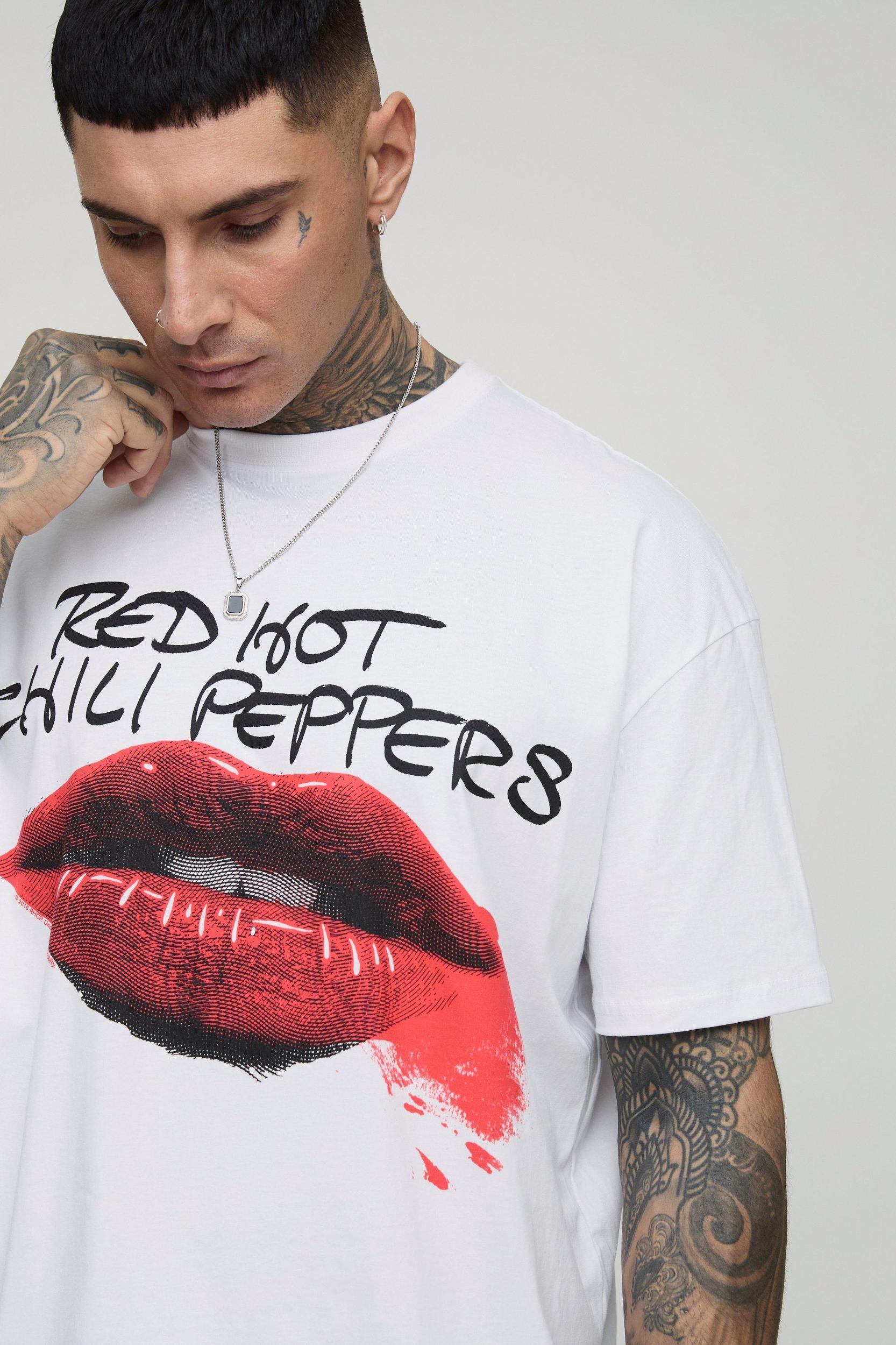 Tall Oversized Red Hot Chili Peppers License Print T-Shirt | boohooMAN USA Product Image