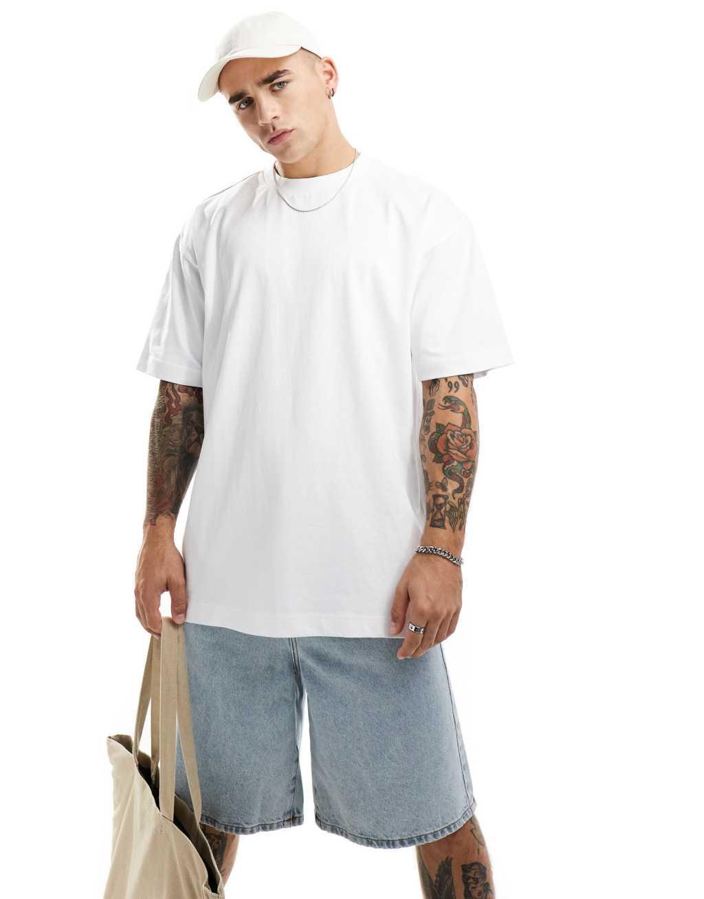 Cotton On box fit plain t-shirt in white Product Image