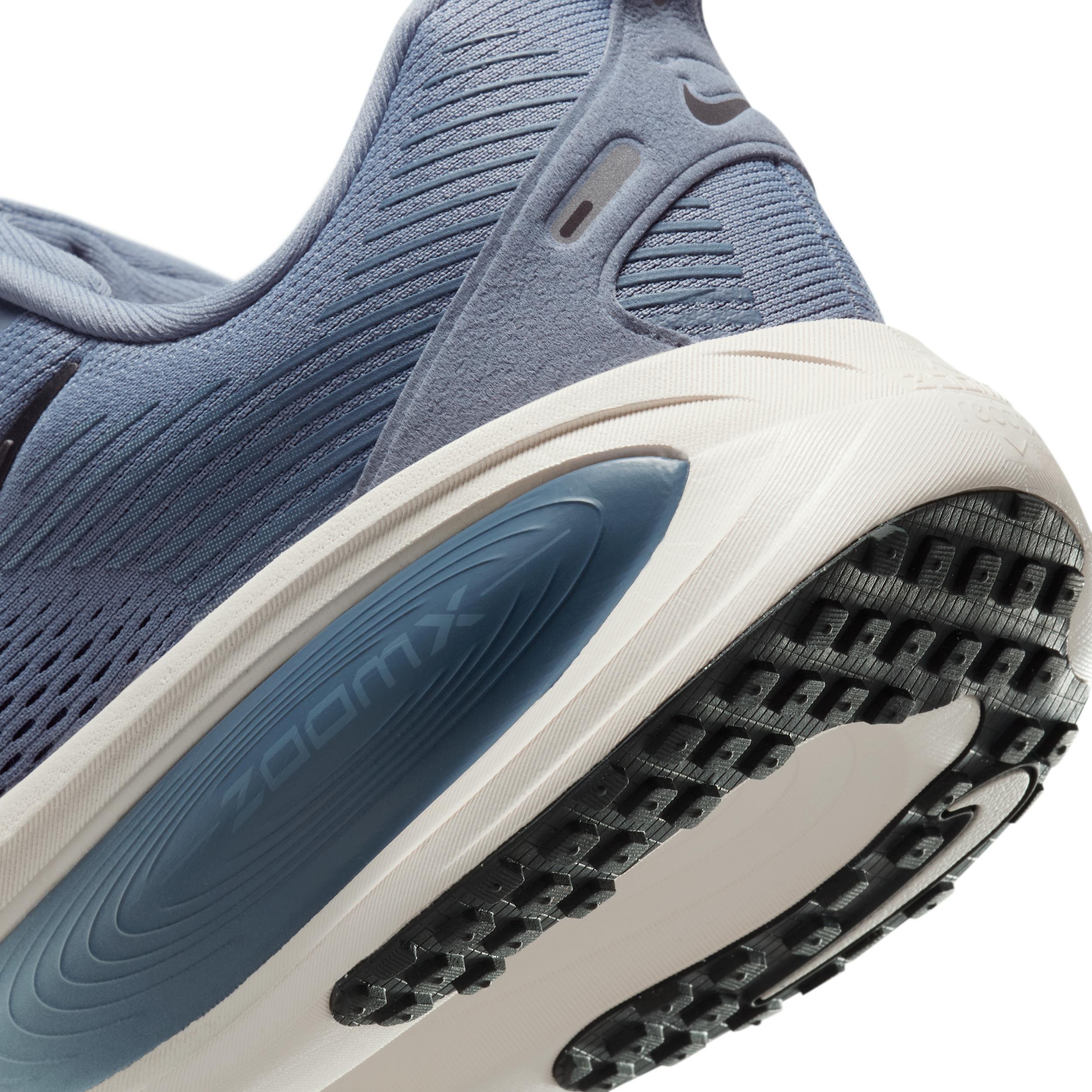 Nike Men's Vomero 18 Road Running Shoes Product Image