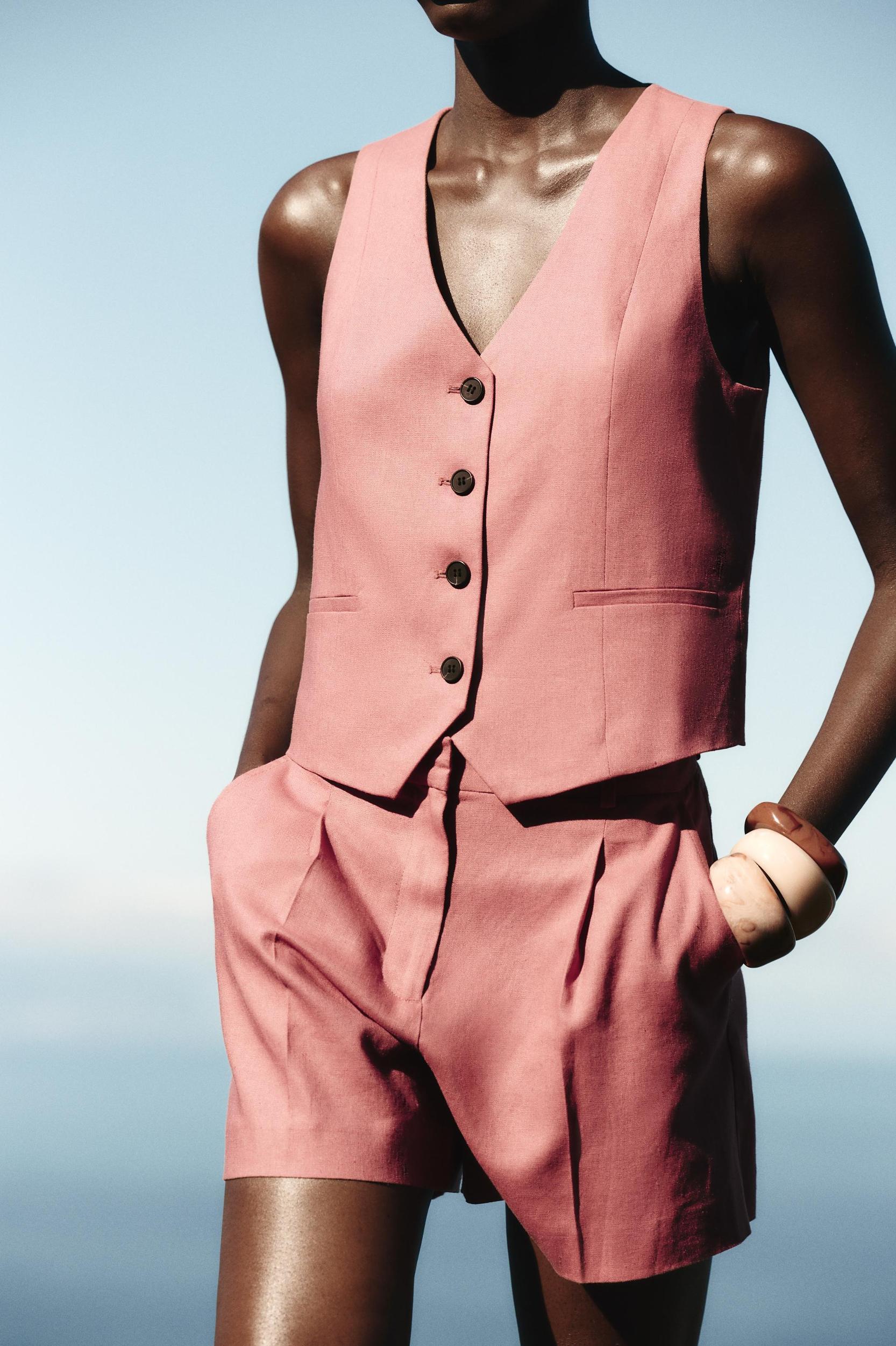 TAILORED LINEN BLEND WAISTCOAT Product Image