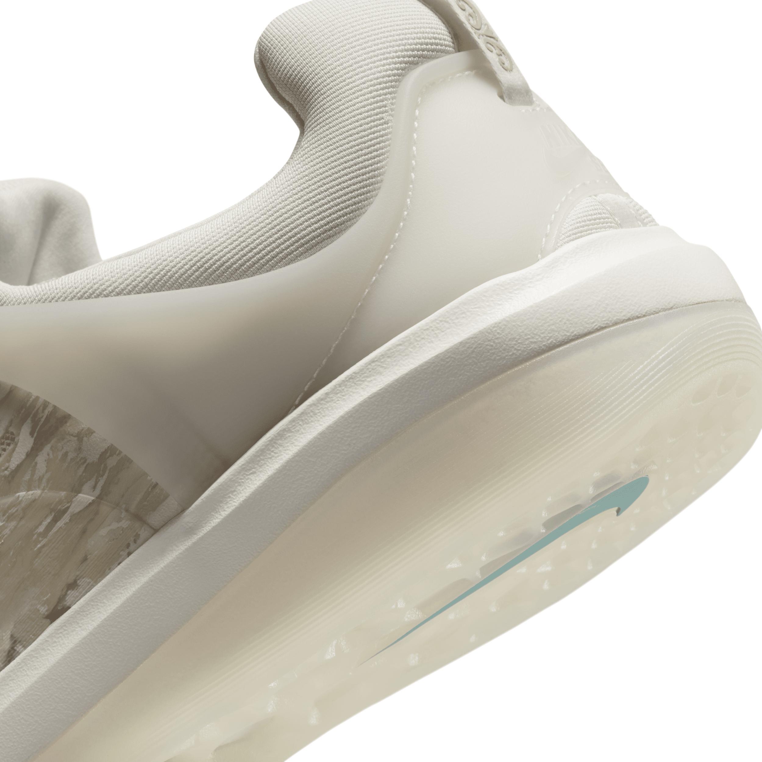 Nike SB Zoom Nyjah 3 Premium Skate Shoes Product Image