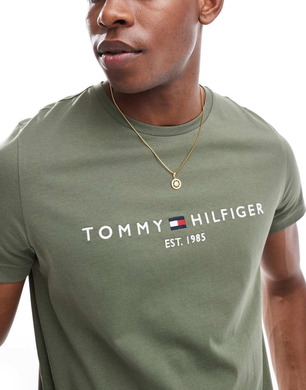 Tommy Hilfiger logo T-shirt in khaki green Product Image