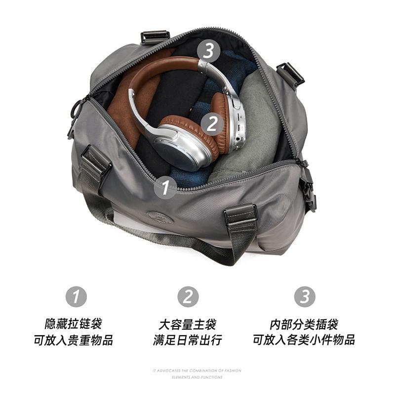 Plain Zip Carryall Bag Product Image