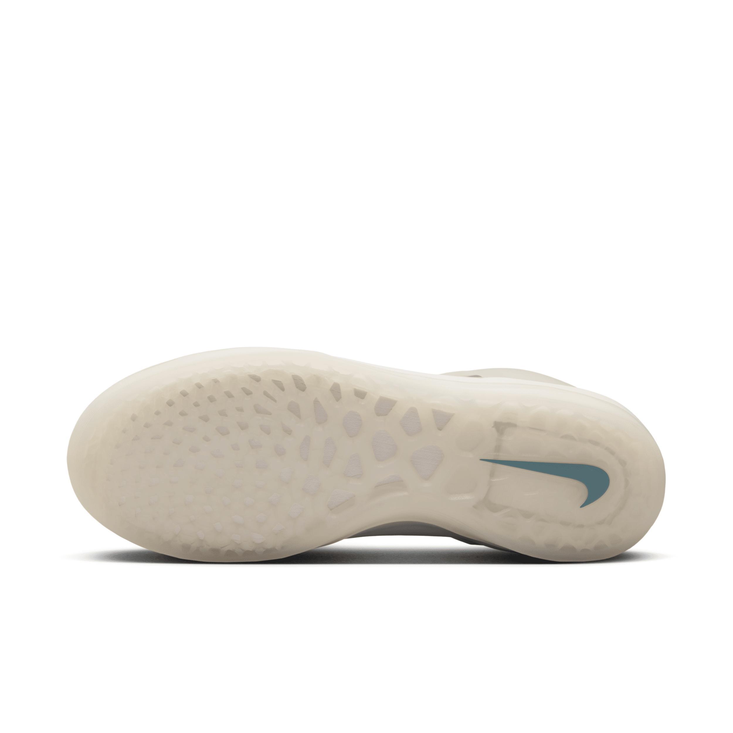 Nike SB Zoom Nyjah 3 Premium Skate Shoes Product Image