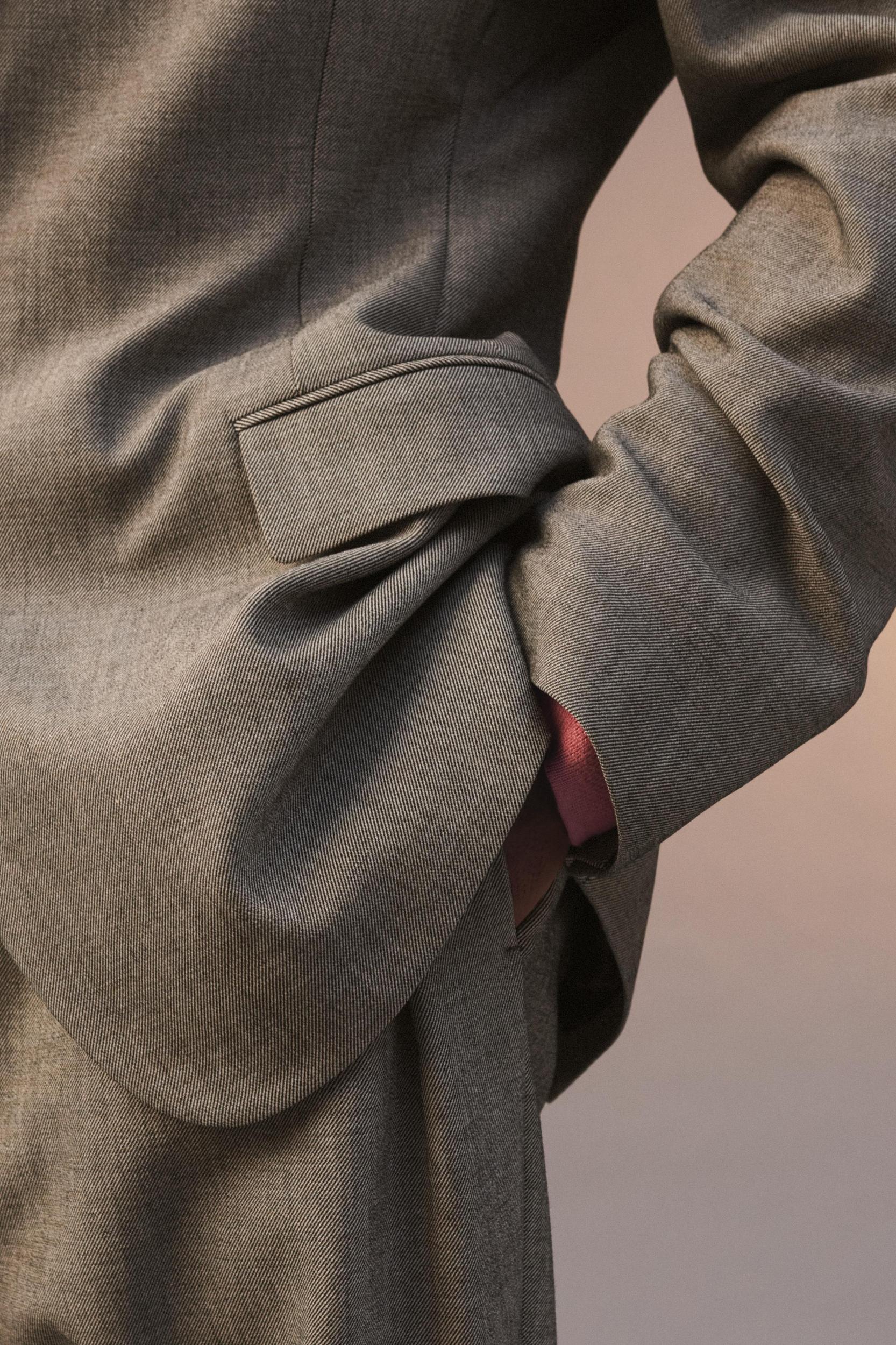 FITTED BLAZER LIMITED EDITION Product Image