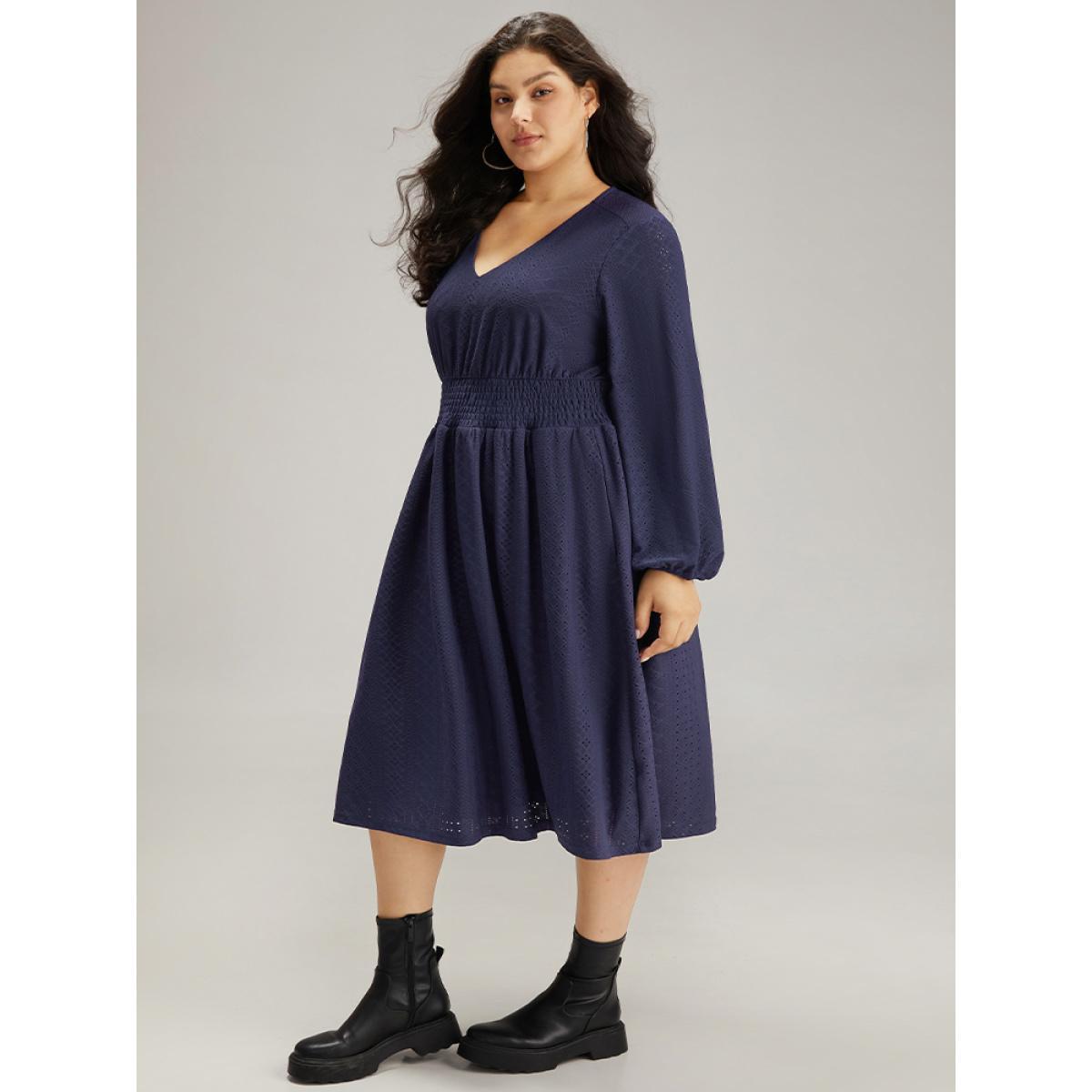 Plus Size Plain Textured Shirred Ruffle Hem Dress DarkBlue Women Casual Elastic cuffs V-neck Long Sleeve Curvy Midi Dress BloomChic 30/6X Product Image