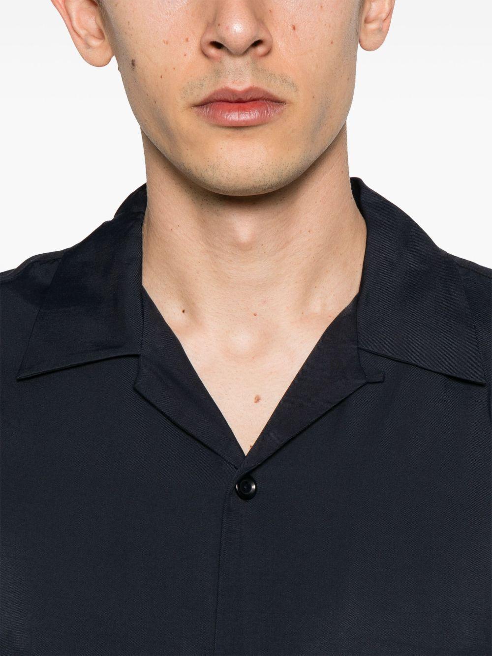 shark-collar shirt Product Image