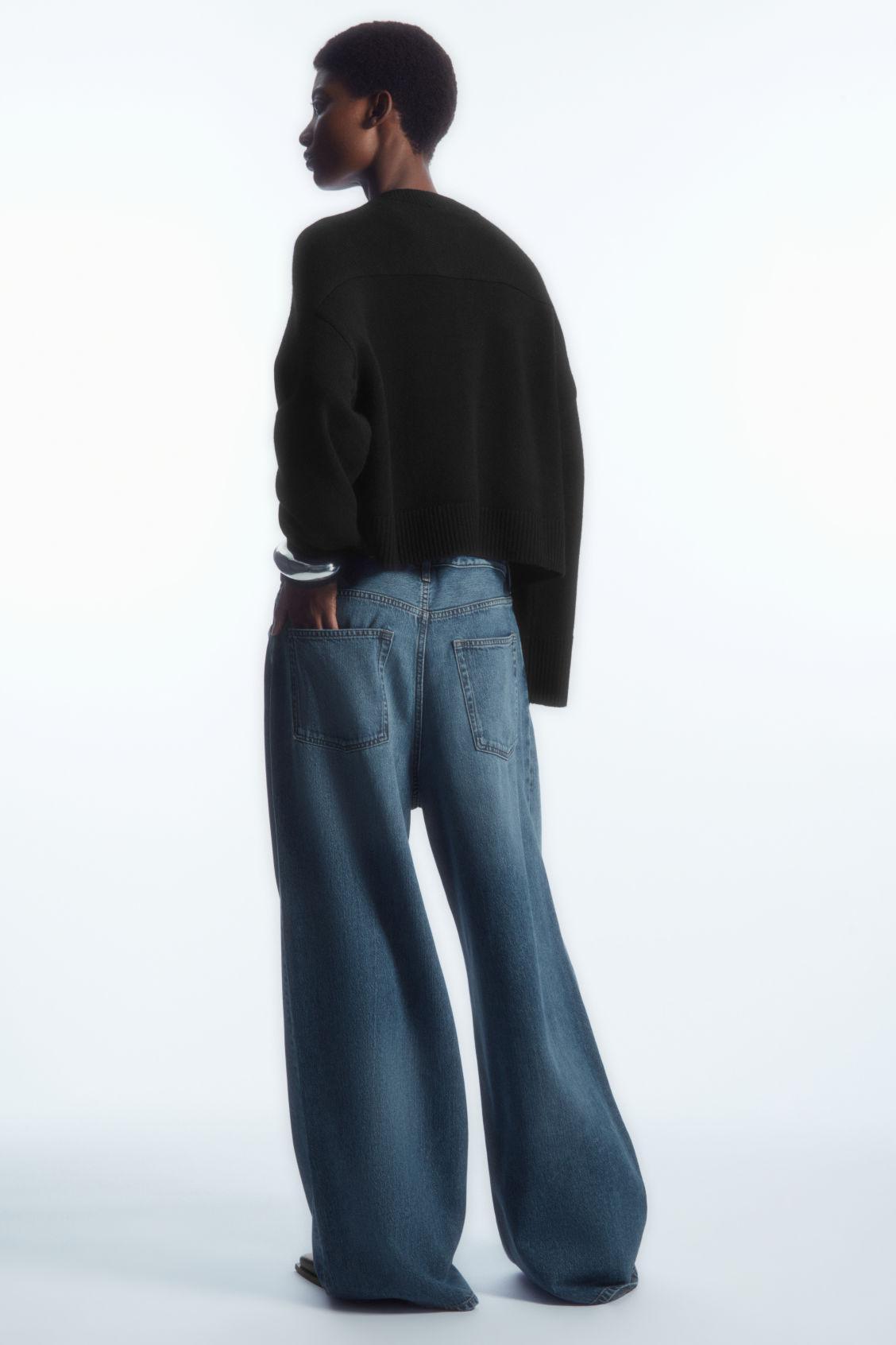 WOOL CREW-NECK CARDIGAN Product Image
