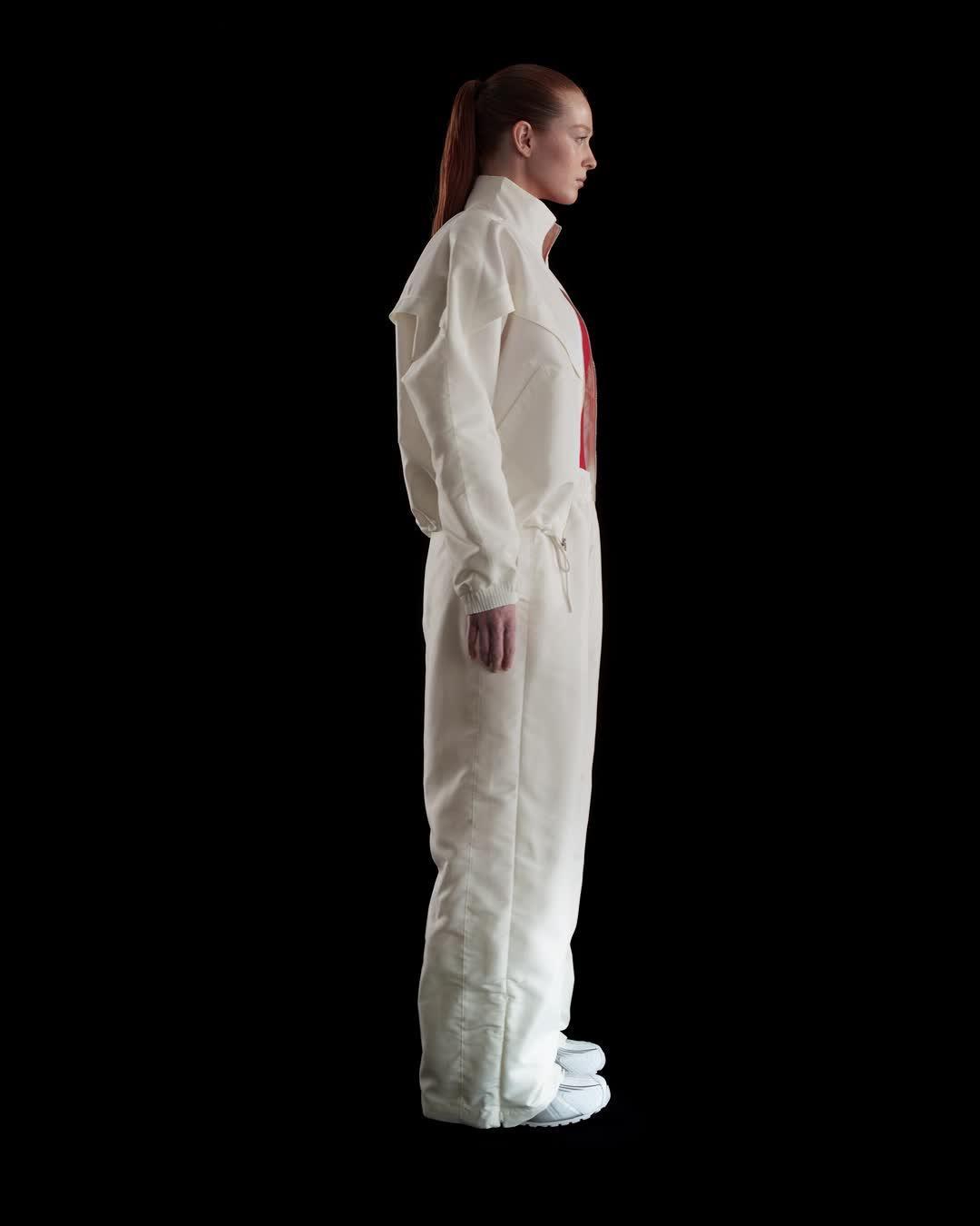 Nike Sportswear Windrunner Women's Shine Jacket Product Image