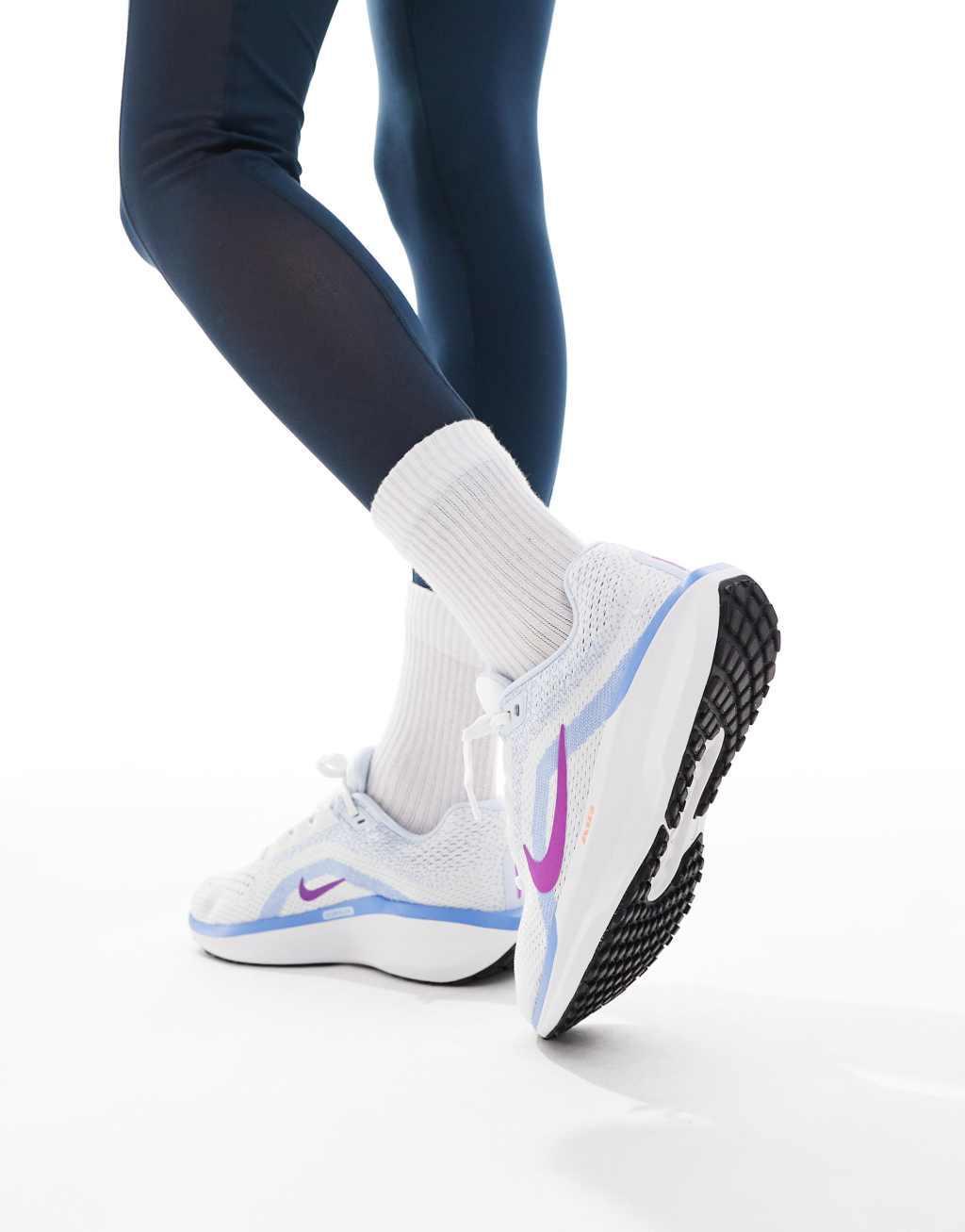 Nike Running Winflo 11 sneakers in white and blue Product Image