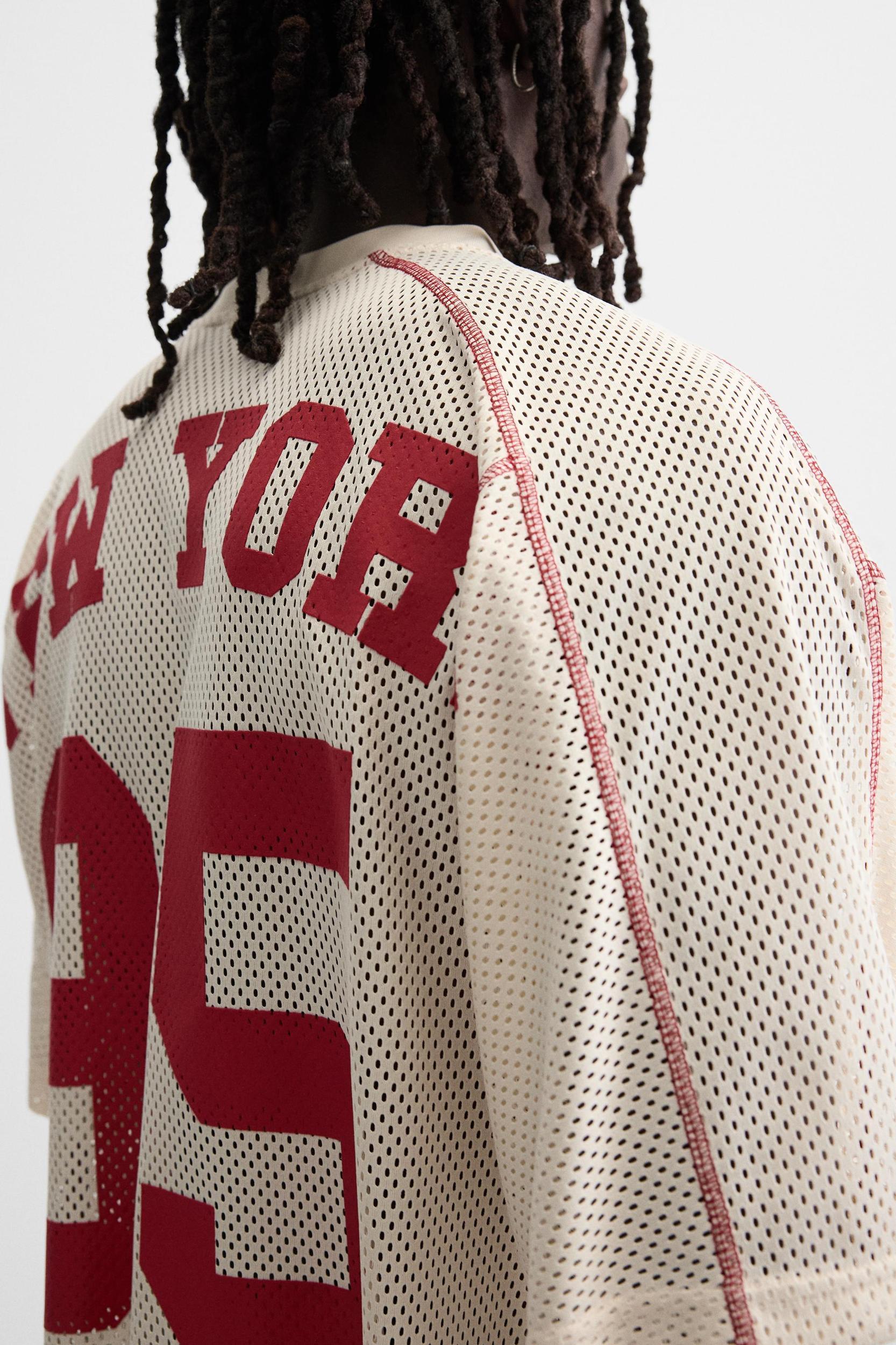 CONTRAST OPEN WEAVE T-SHIRT Product Image