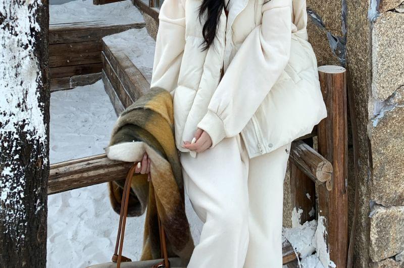 Stand Collar Plain Zip-Up Puffer Vest / Round Neck Sweatshirt / High Rise Harem Sweatpants Product Image